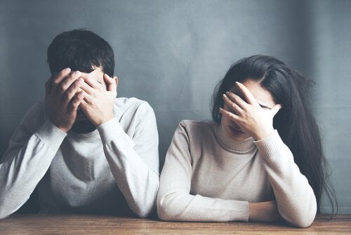 Un couple en état de choc.